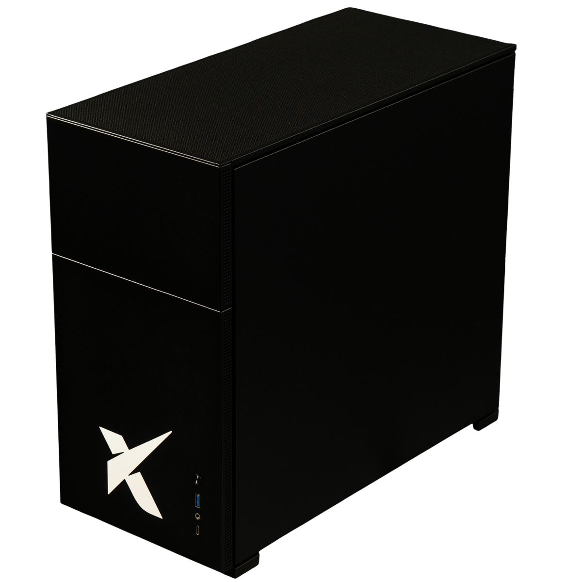 X-6 R7 7800X3D + RTX 5070